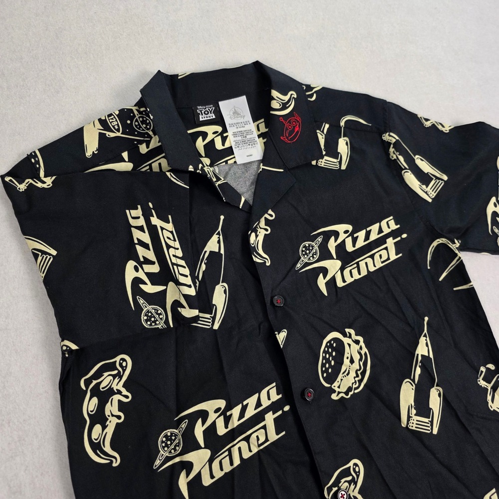 Disney Toy Story Pizza Planet Button Down Shirt Mens XS Black Graphic Camp Shirt